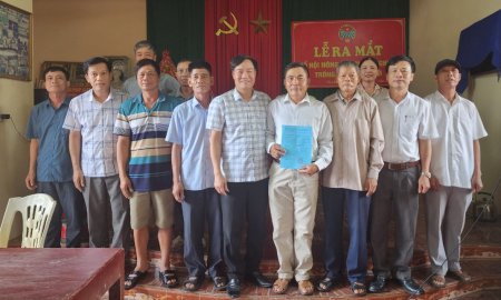 Hội nông dân  thị trấn Thiệu Hóa ra mắt tổ hội nông dân nghề nghiệp trồng dâu nuôi tằm