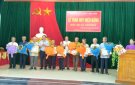 Đảng ủy thị trấn tổ chức Lễ trao Huy hiệu Đảng đợt 03/2 và đợt 19/5/2022